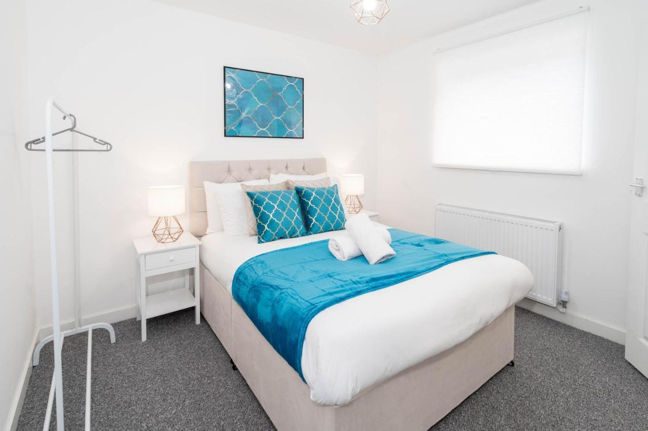 Two Bedroom Apartment - En Suites - Smart Tv'S - Wifi - Netflix - Bearwood Birmingham Ngoại thất bức ảnh