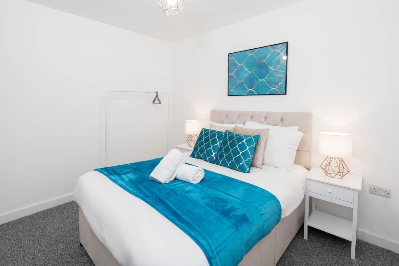 Two Bedroom Apartment - En Suites - Smart Tv'S - Wifi - Netflix - Bearwood Birmingham Ngoại thất bức ảnh