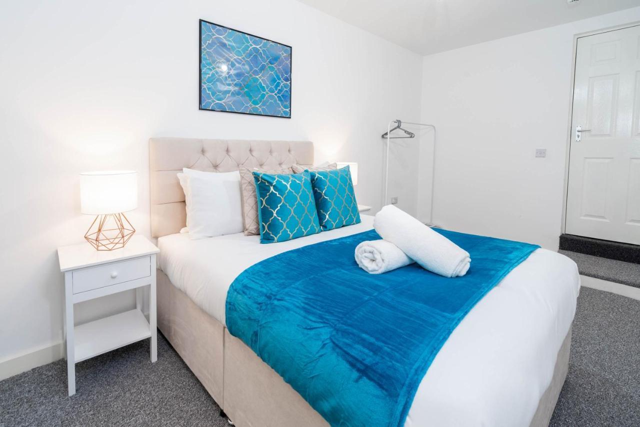 Two Bedroom Apartment - En Suites - Smart Tv'S - Wifi - Netflix - Bearwood Birmingham Ngoại thất bức ảnh